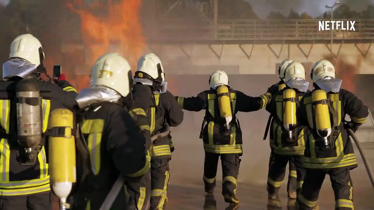 Die Weißhelme Trailer (2) OV
