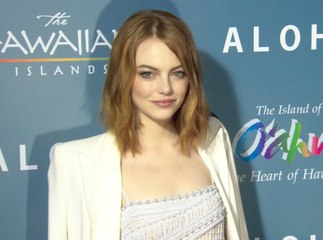 Exclu Vidéo : Emma Stone : envoutante au photocall d'Aloha !