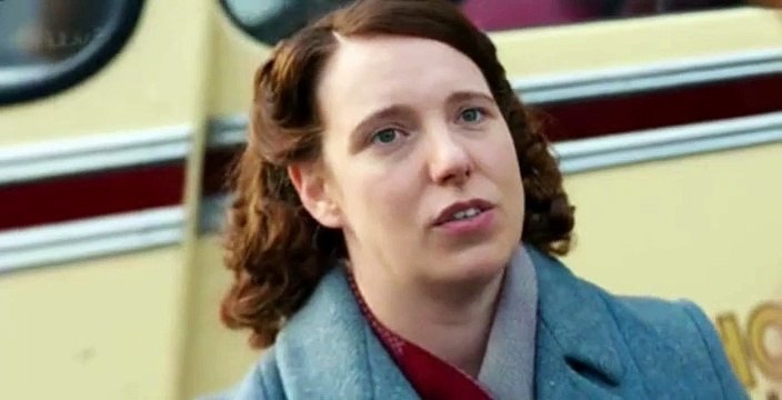 Home Fires S01 E05