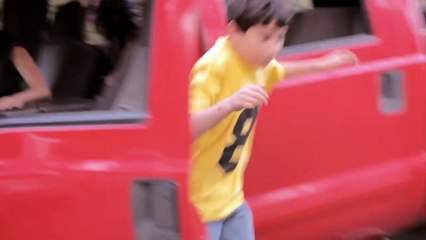 Nuclear Family Trailer OV