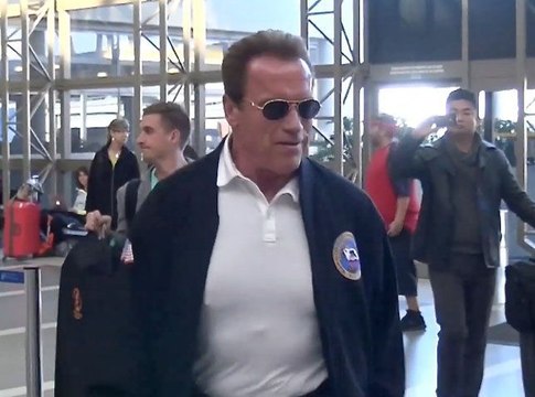 Vidéo : Arnold Schwarzenegger approuve-t-il la relation entre son fils Patrick et Miley Cyrus ?
