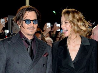 Vidéo : Johnny Depp vu avec sa compagne Amber Heard à Londres