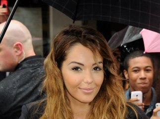 Vdéo : Best Of de l'année 2014 : Durant son incarcération Nabilla se faisait apporter des vêtements .