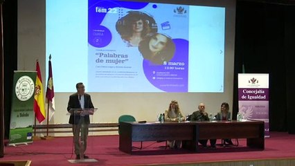 Clara Lago y Emma Suárez reivindican para conseguir igualdad hay que empezar por la educación