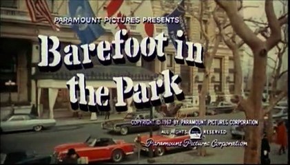 Barfuß im Park Trailer OV