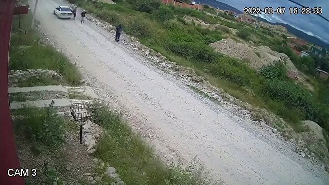 Robó y al momento de escapar se cayó