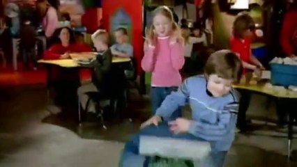 Eine Familie zu Weihnachten Trailer OV