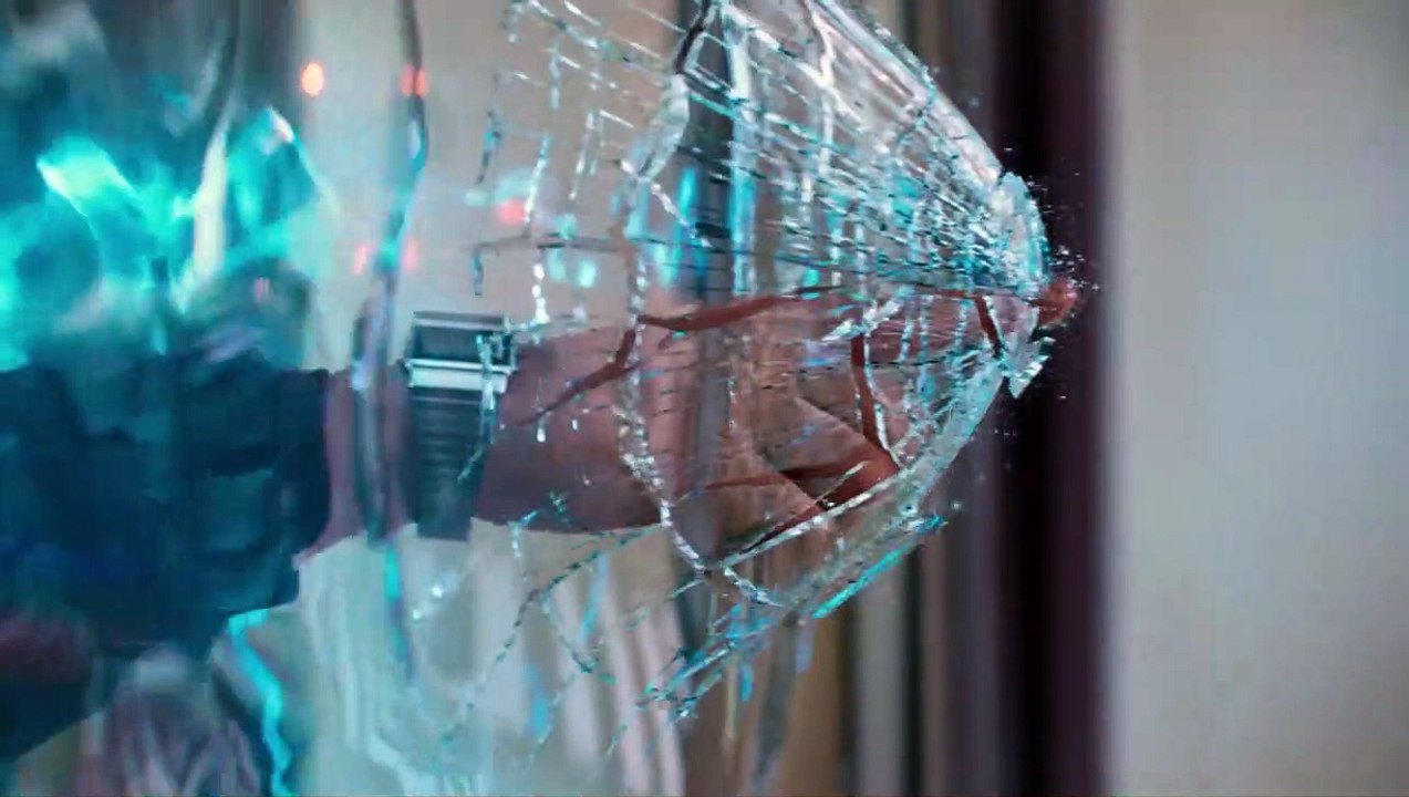 Justice League Trailer (2) DF