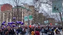 Miles de mujeres reivindican el 8-M por las calles de Barcelona