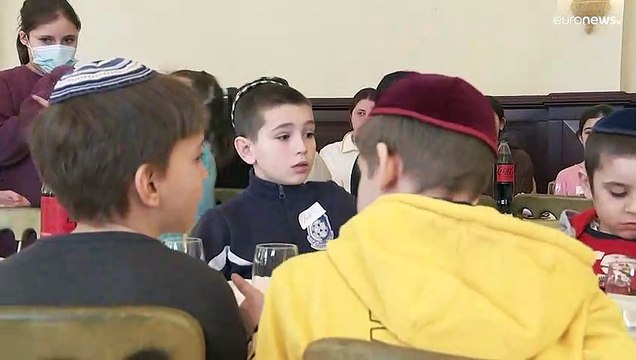 Alemania recibe a un centenar de menores judíos refugiados de la guerra en Ucrania