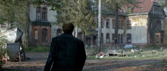 Men & Chicken Trailer (2) OV