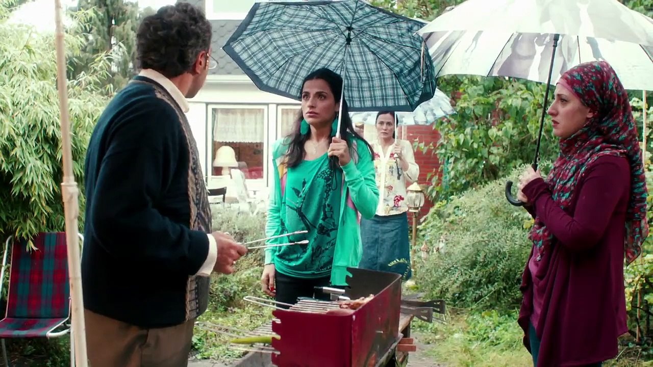 Einmal Hans mit scharfer Soße Trailer DF