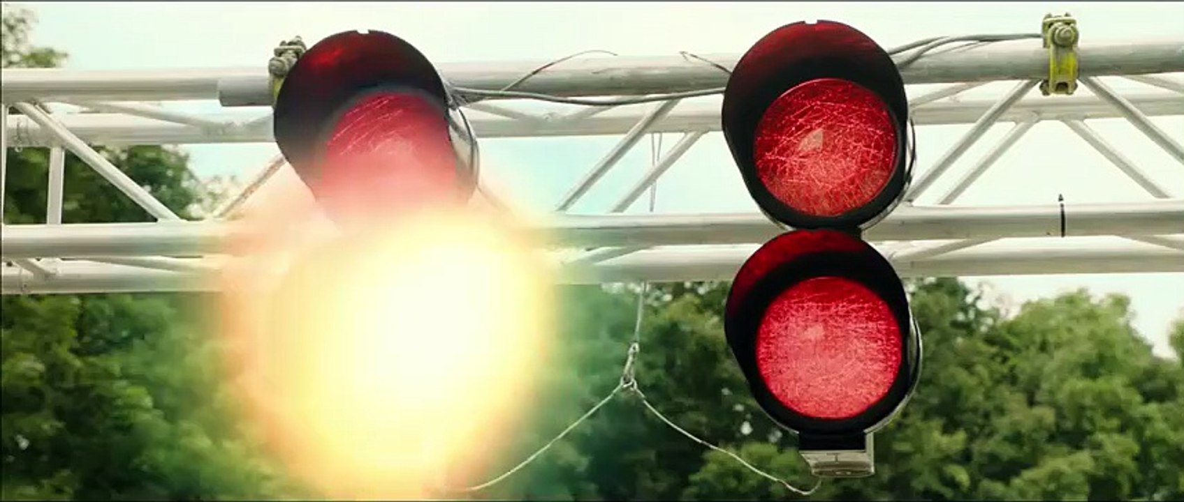 V8 - Du willst der Beste sein Trailer DF