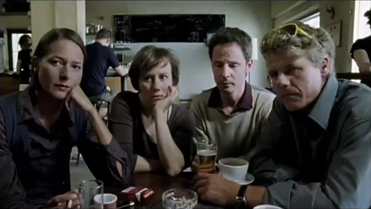 Mein Leben im Off Trailer DF