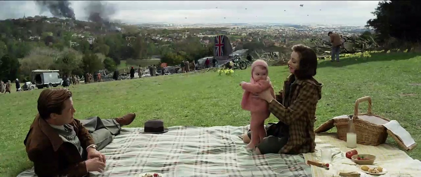 Allied - Vertraute Fremde Trailer (2) DF