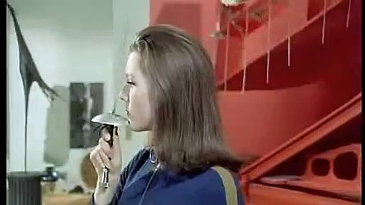 Mit Schirm, Charme und Melone Trailer DF