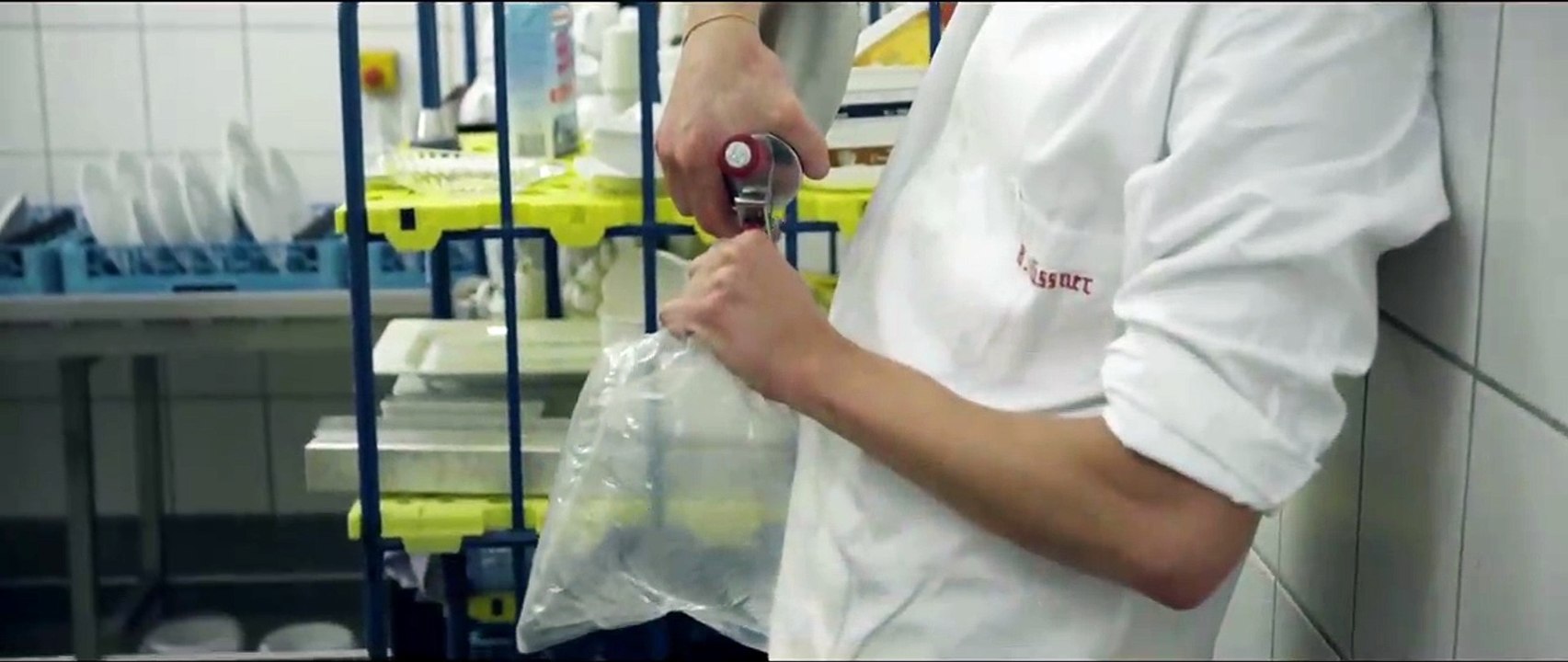 Love Steaks Videoauszug (4) DF 'Küchenaction und Trunkenheitsfahrt '