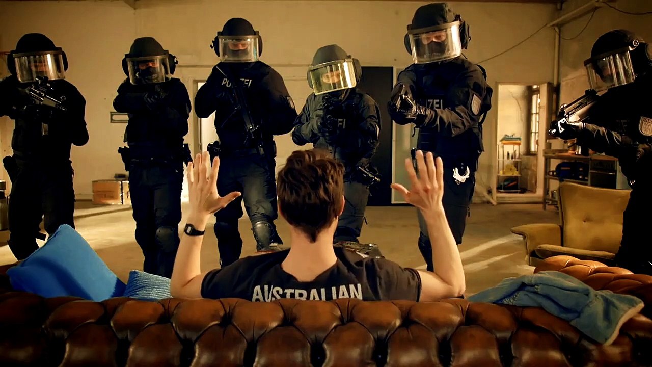 Bad Cop - kriminell gut Trailer DF