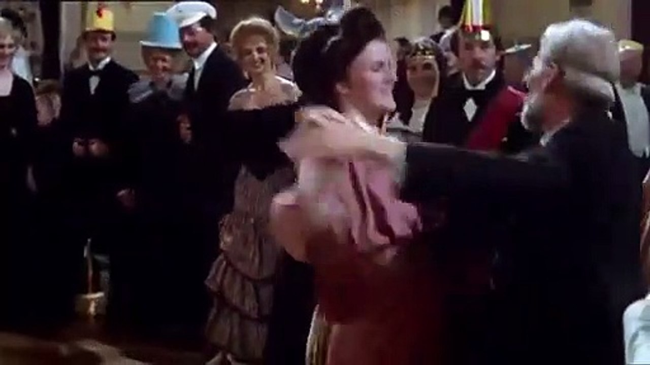 Rosa Luxemburg Trailer DF