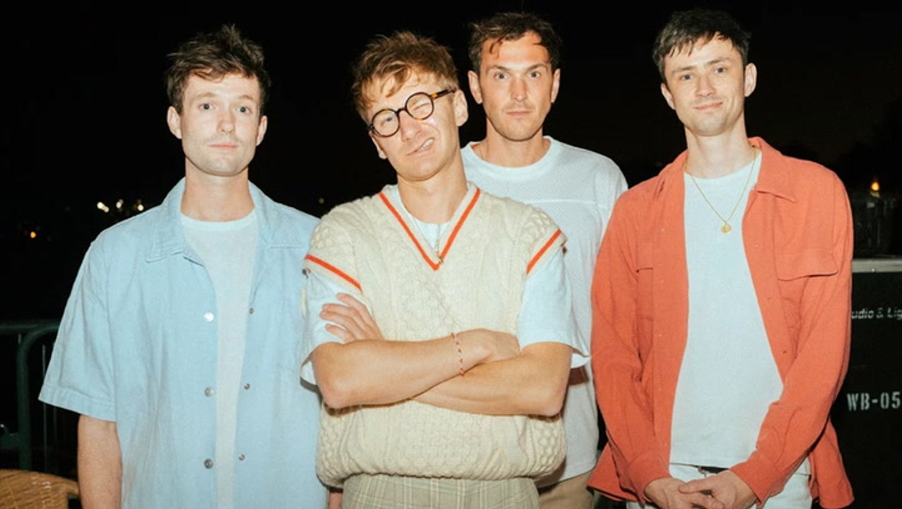 Glass Animals' 'Heat Waves' Dethrones 'We Don't Talk About Bruno' in Record  Run to No. 1 on the Hot 100 | Billboard News - video Dailymotion