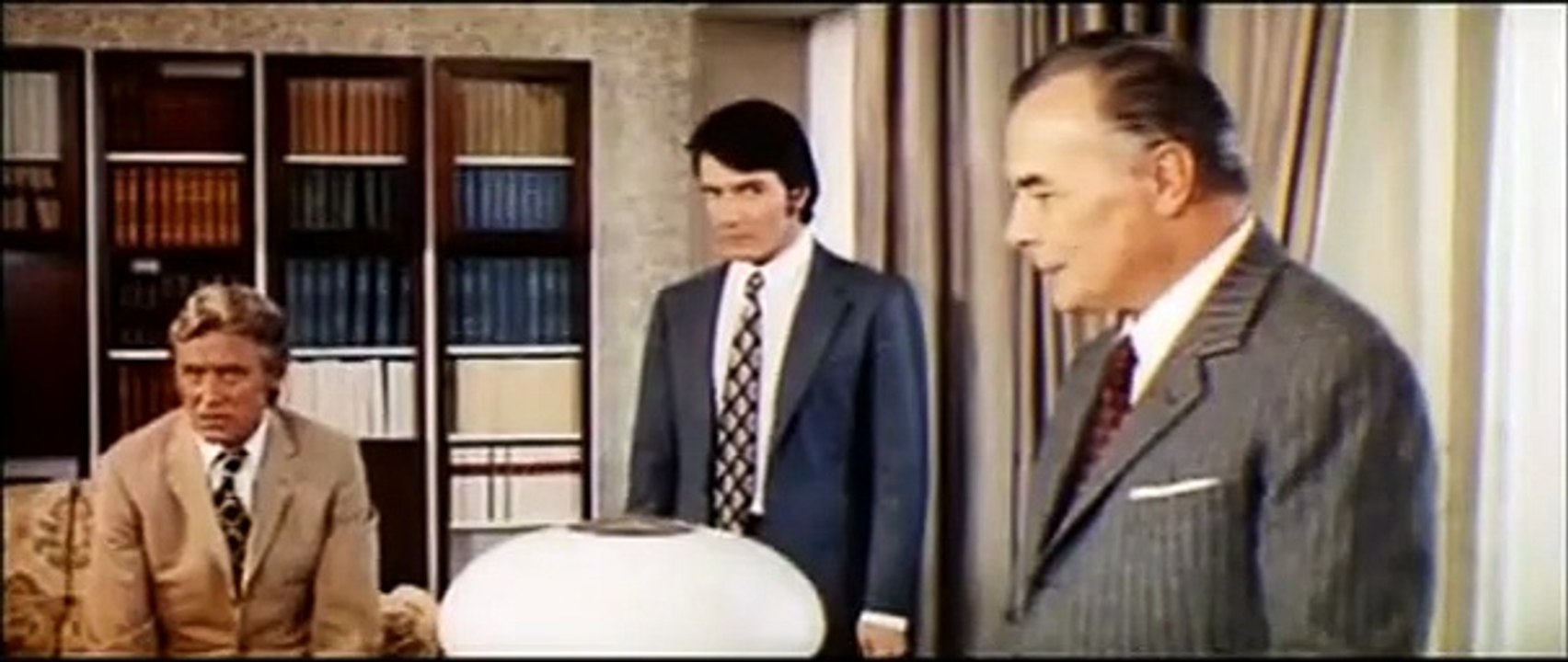 Die neunschwänzige Katze Trailer DF