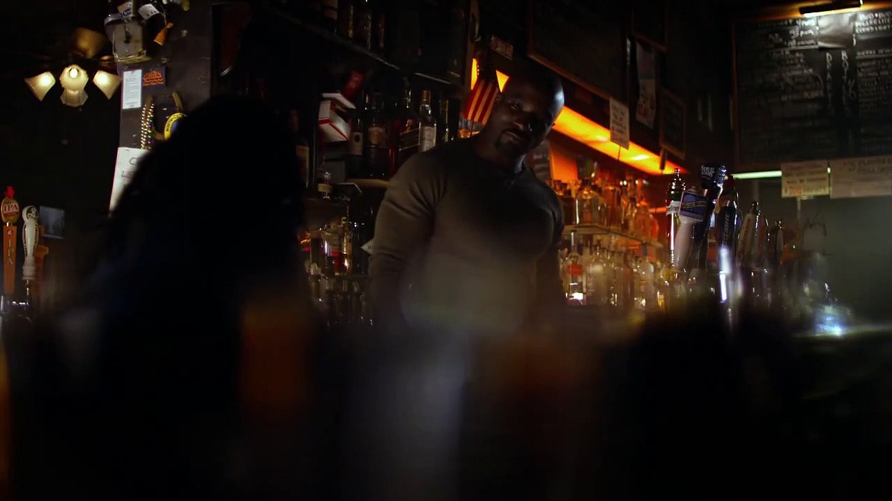 Marvel's Jessica Jones Trailer (2) DF