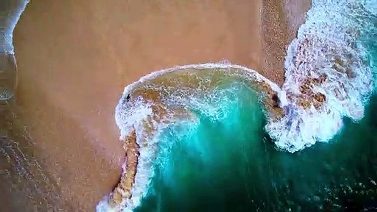 Shorebreak - Die perfekte Welle. Clark Little - Wellenfotograf Trailer DF