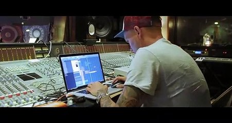 Avicii: True Stories Trailer (2) OV