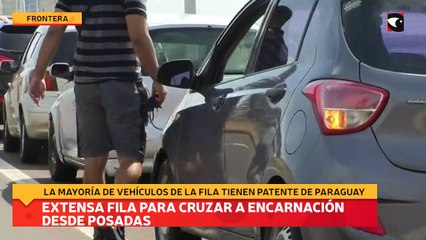 Extensa fila para cruzar a Encarnación desde Posadas
