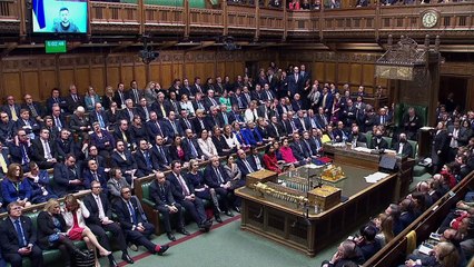 Parlamento britânico aplaude de pé presidente ucraniano