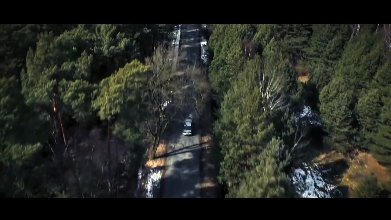 Im Winter, so schön Trailer DF