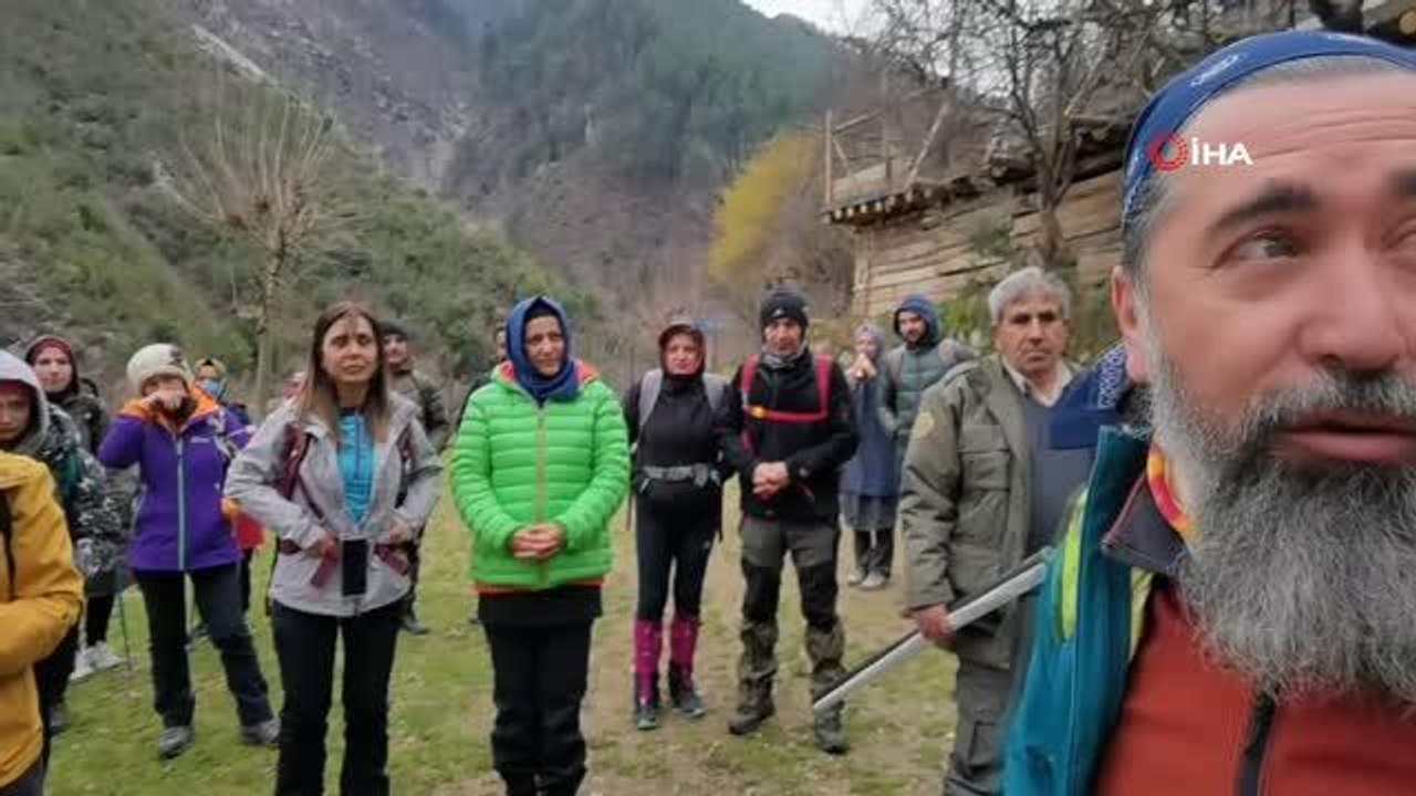 Zorlu yürüyüş parkuru "8 Mart Dünya Kadınlar Günü" için aşıldı