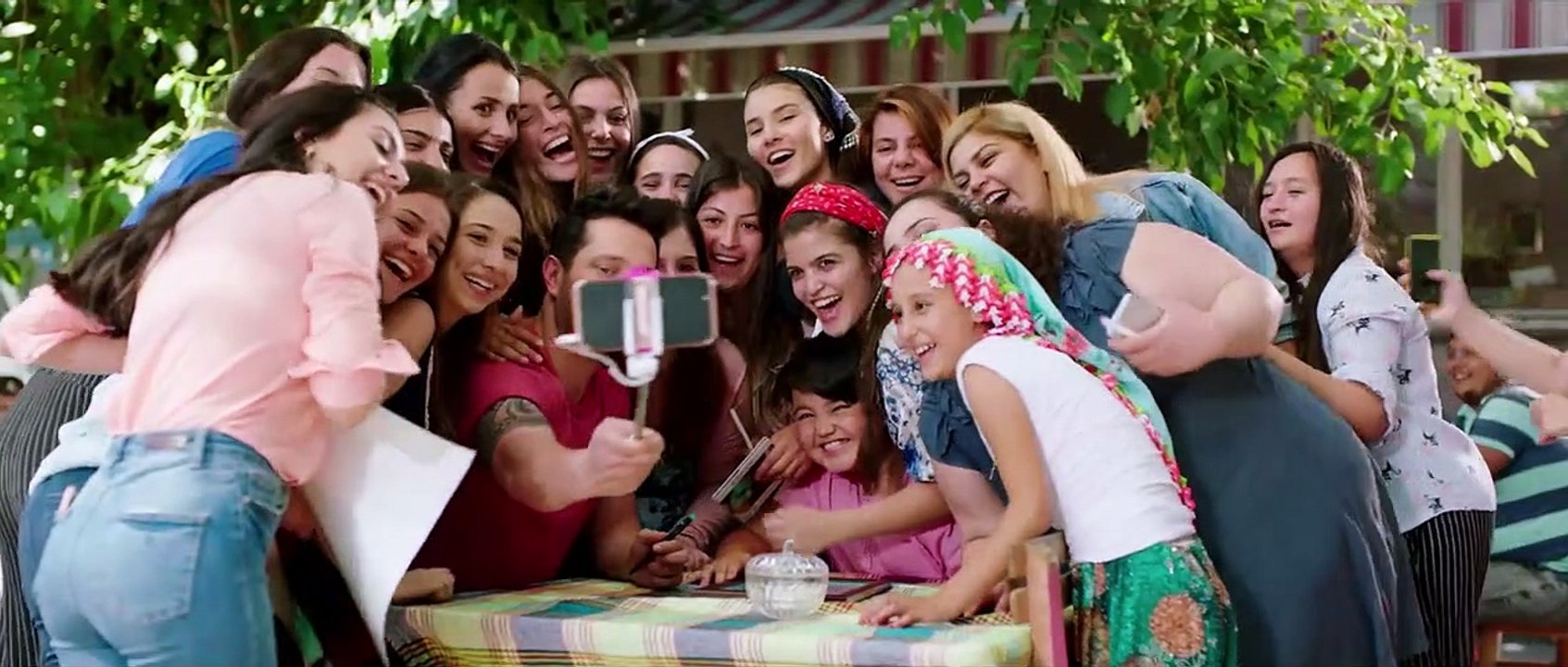 Kardeşim Benim 2 Trailer OmU