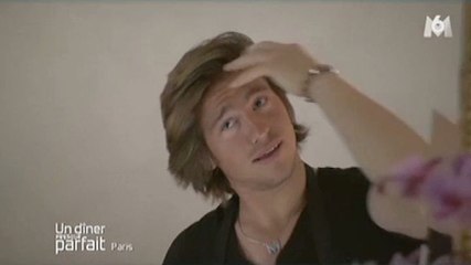 Zapping 15/10 : Quand Mickaël Vendetta vérifie s'il est "toujours beau gosse"