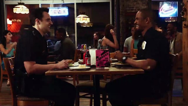 Let's be Cops - Die Party Bullen Trailer DF