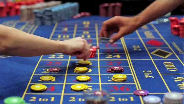 Geniş Aile 2: Her Türlü Trailer OV