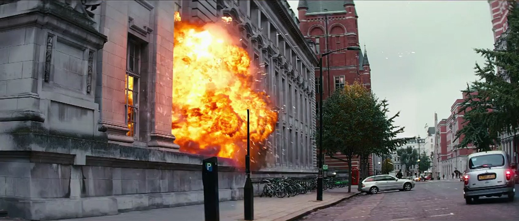 Kingsman: The Secret Service Trailer DF