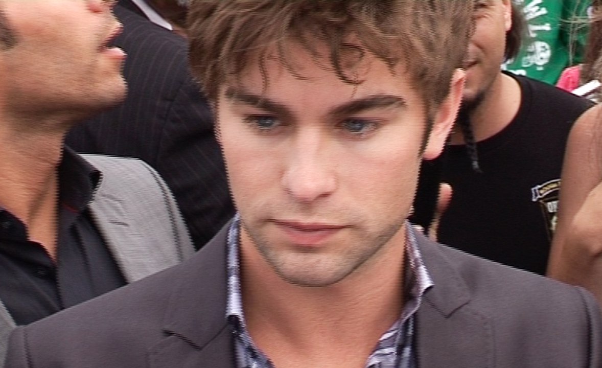 Bain de foule pour Chace Crawford à Deauville