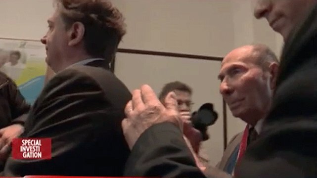 Zapping du 22/10 :des journalistes malmenés par des élus