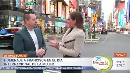 Francisca Lachapel llora al ver su imagen proyectada en Times Square, NY