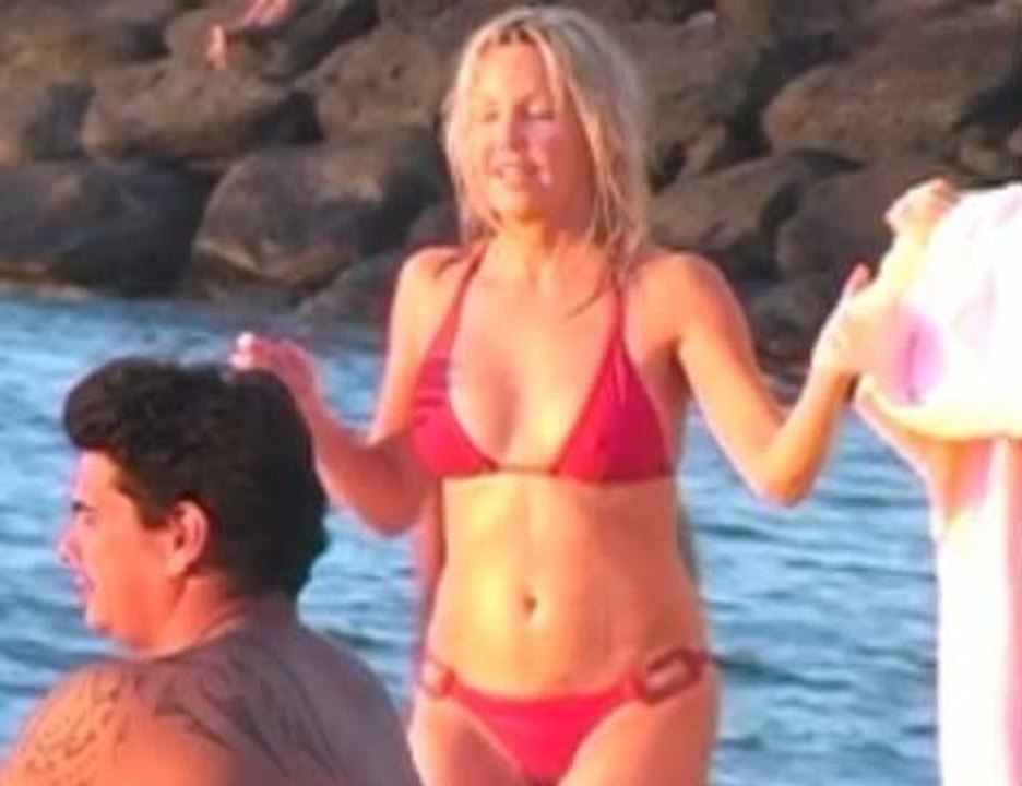 Heather Locklear, BRAD PITT ET GEORGE CLOONEY, EVE ANGELI, MIKA