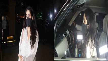 Jahnvi Kapoor Mizu Restaurant के बाहर हुईं Spott, Media से उखड़ी हुईं आईं नज़र | FilmiBeat