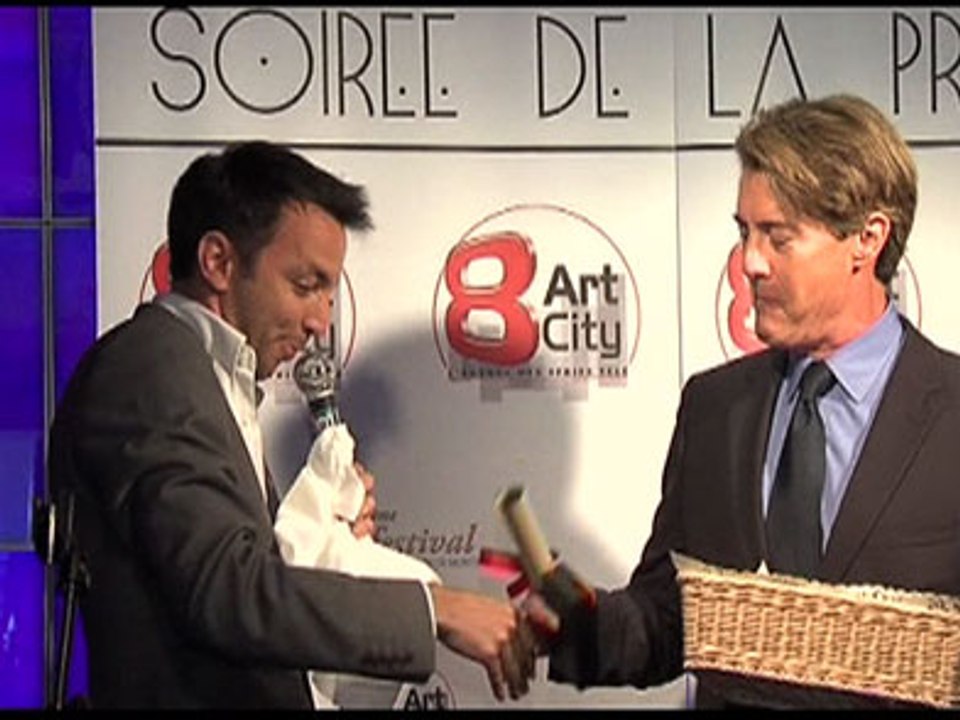 VIDEO PUBLIC : Jennifer Love Hewitt : elle n’était pas la seule à charmer les festivaliers du 49ème festival de Monte Carlo !