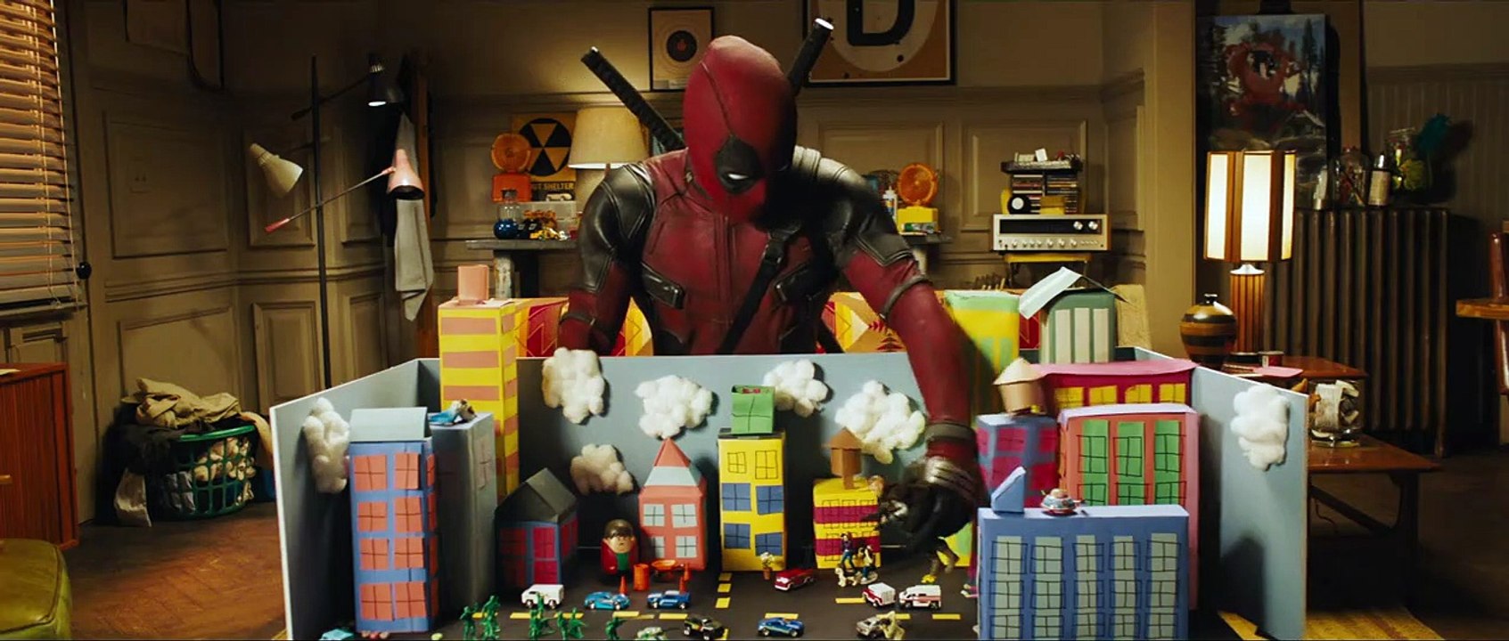 Deadpool 2 Trailer (3) DF