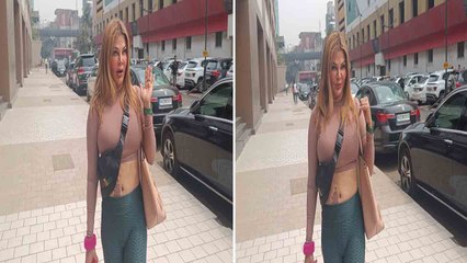 Rakhi Sawant अंधेरी में Gym के बाहर हुईं स्पॉट, Media के सामने दिए कातिलाना पोज | FilmiBeat