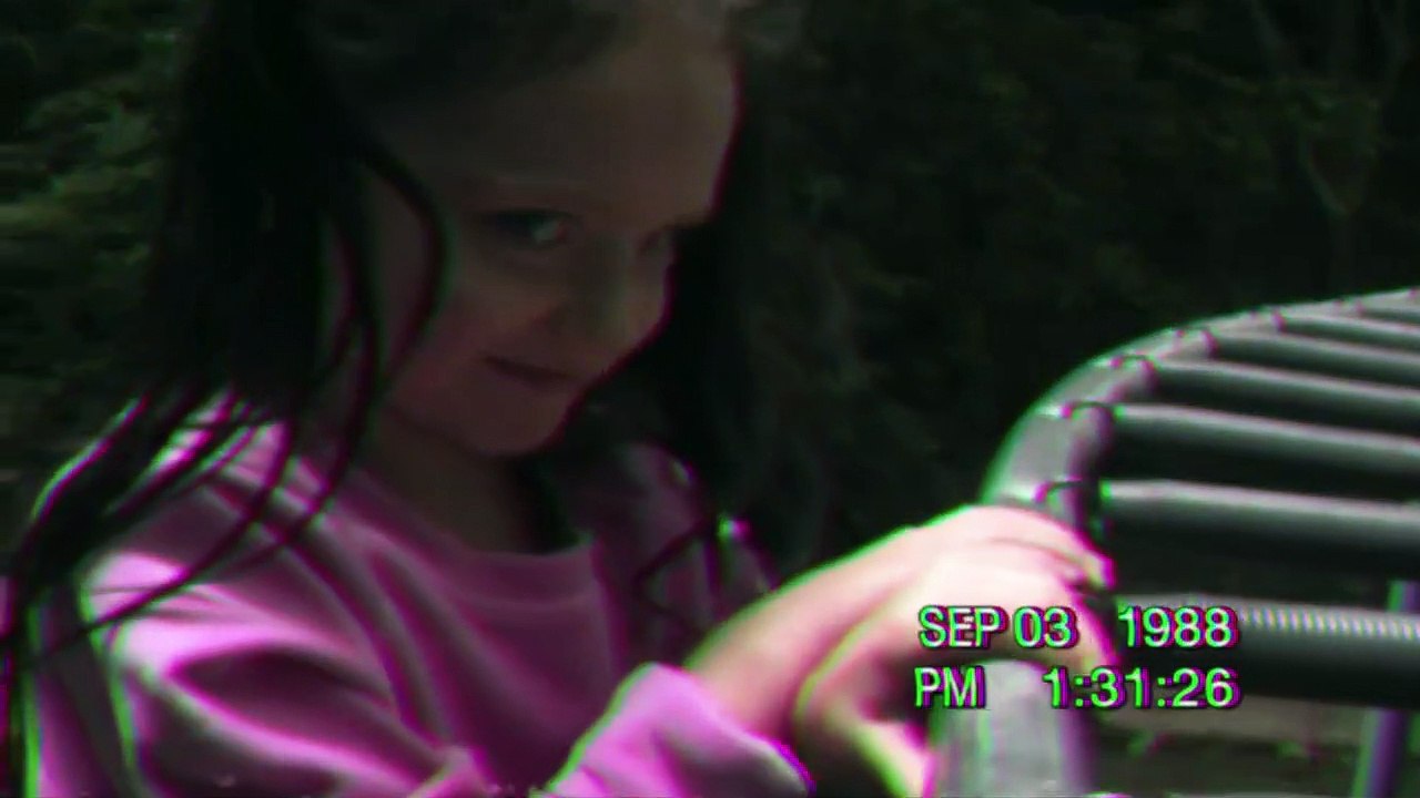 Paranormal Activity 4 Trailer DF