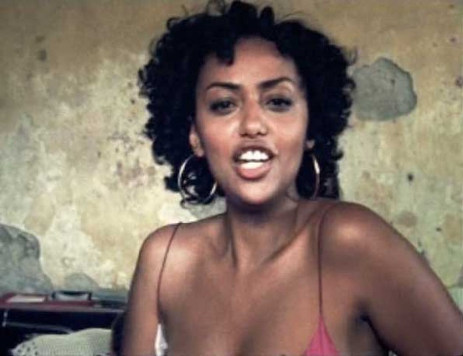 Soha, Kate Moss, Halle berry, Nahla Ariela	, Amy Winehouse, Blake Fielder Civil