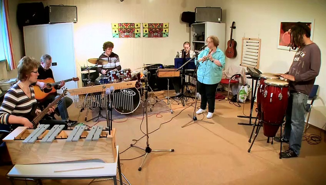 Die Meta-Morphose - Leicht verstimmt ins Rampenlicht Trailer DF