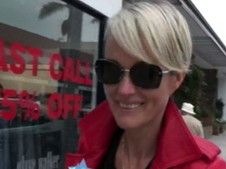 Lorsque Laeticia Hallyday est à Los Angeles elle nous fait penser à Paris Hilton !