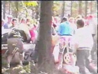 Rally - Opel Manta rude topchop